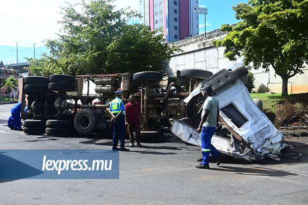 embed lexpress lexpressmu 2.jpg