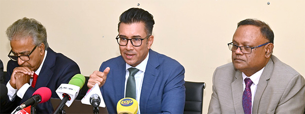 Labour MPs Boolell, Mohamed and Gungapersad – all three named and expelled at different times by the speaker – met the press last Tuesday..jpg
