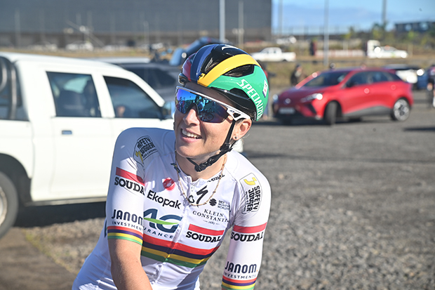 Kim champ de Maurice.JPG