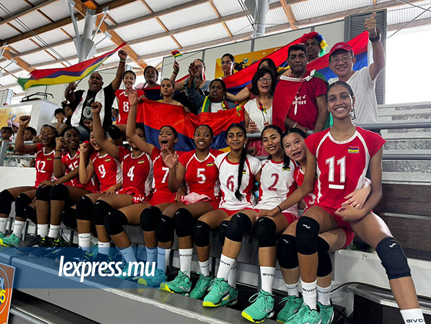 CJSOI Volley filles bronze.jpg