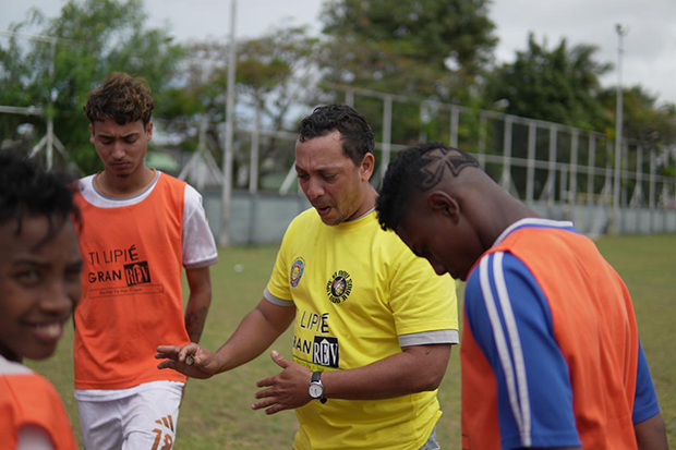 Fabrice Moonsamy motive son équipe «Savage».